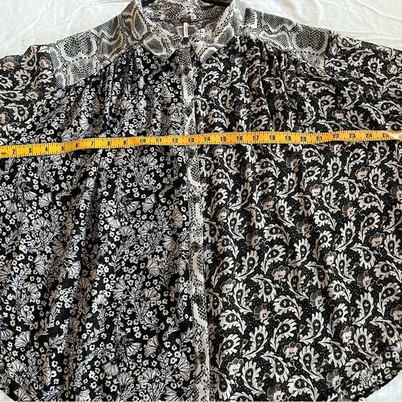 Elegant Black and White Patterned Women's Top - Picture 8 of 14